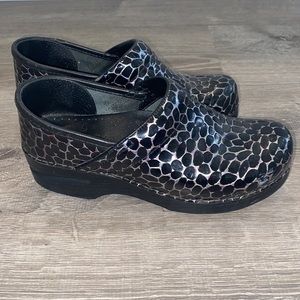 Black DANSKO  slip on clogs medical field shoes size 36 women’s size 6